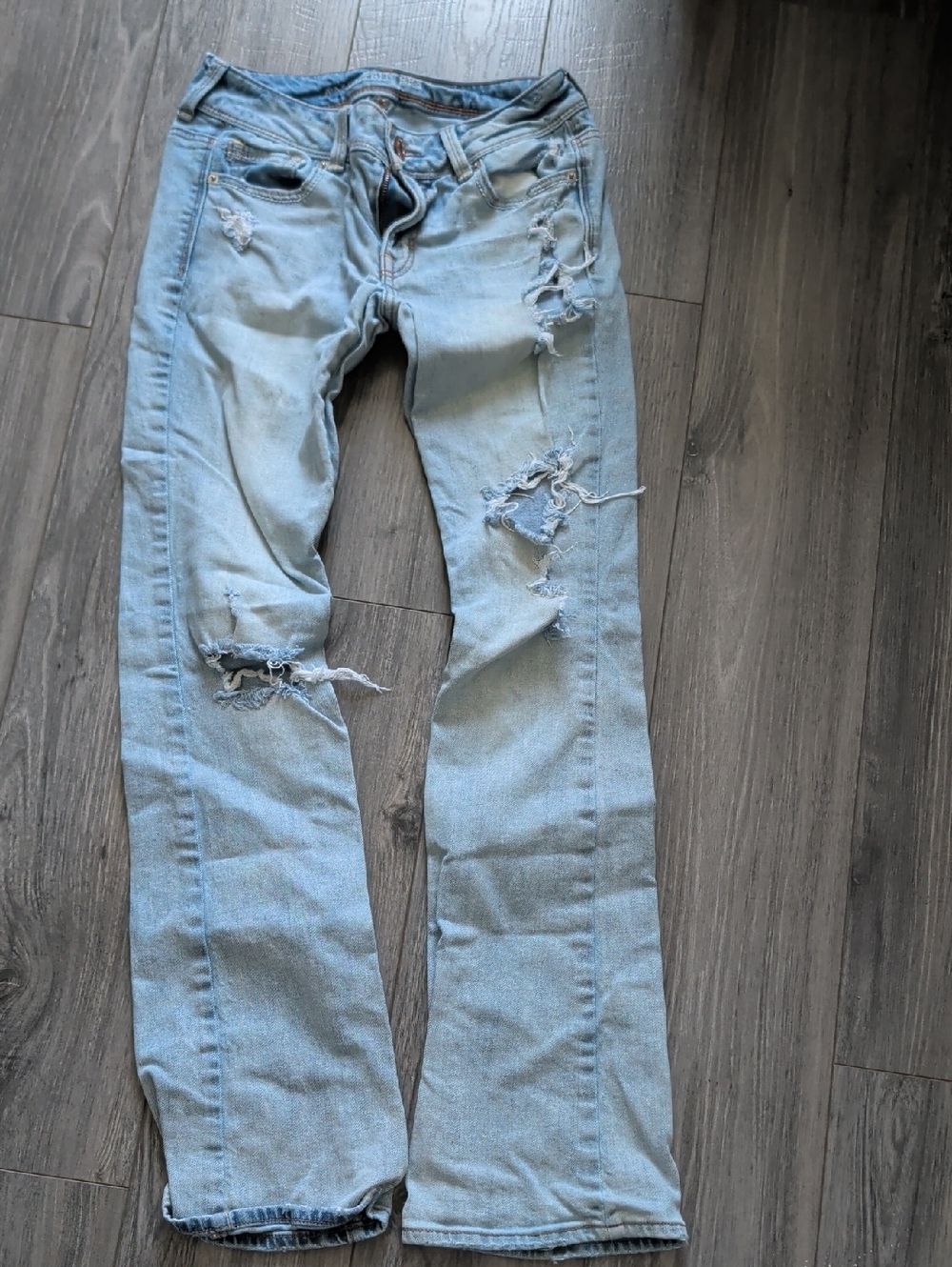American Eagle Outfitters Light Blue Denim Jeans